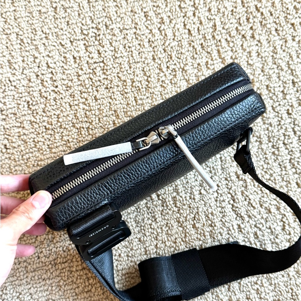 GRAMS(28) Black Leather Crossbody Bag - Picture 7 of 11
